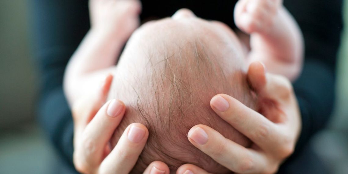 Fontanela - cand sa va faceti griji despre crestetul moale al celui mic - II